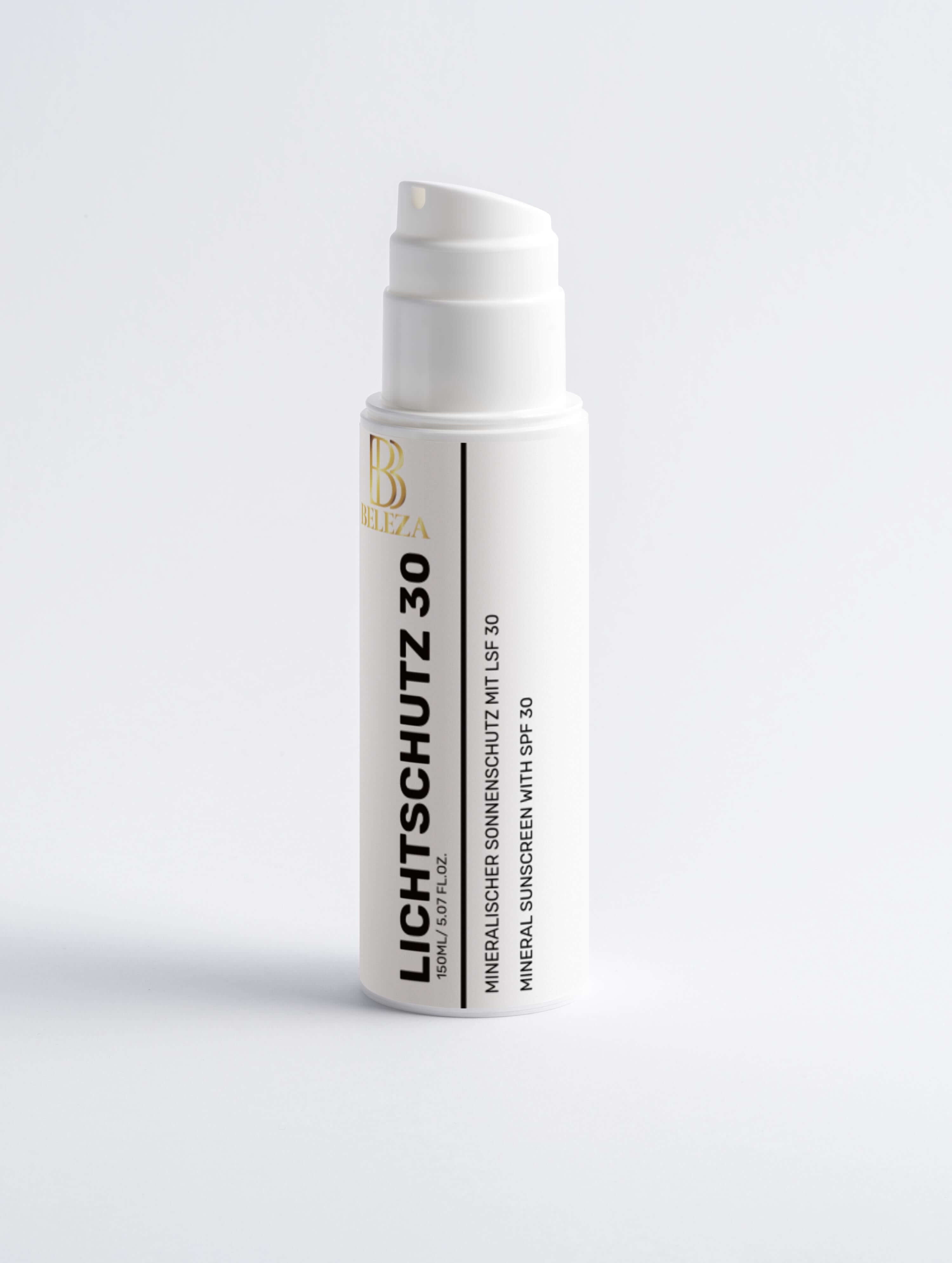 Lichtschutz 30 mineral sunscreen SPF 30 in a white pump bottle, offering UVA/UVB protection and hydration.